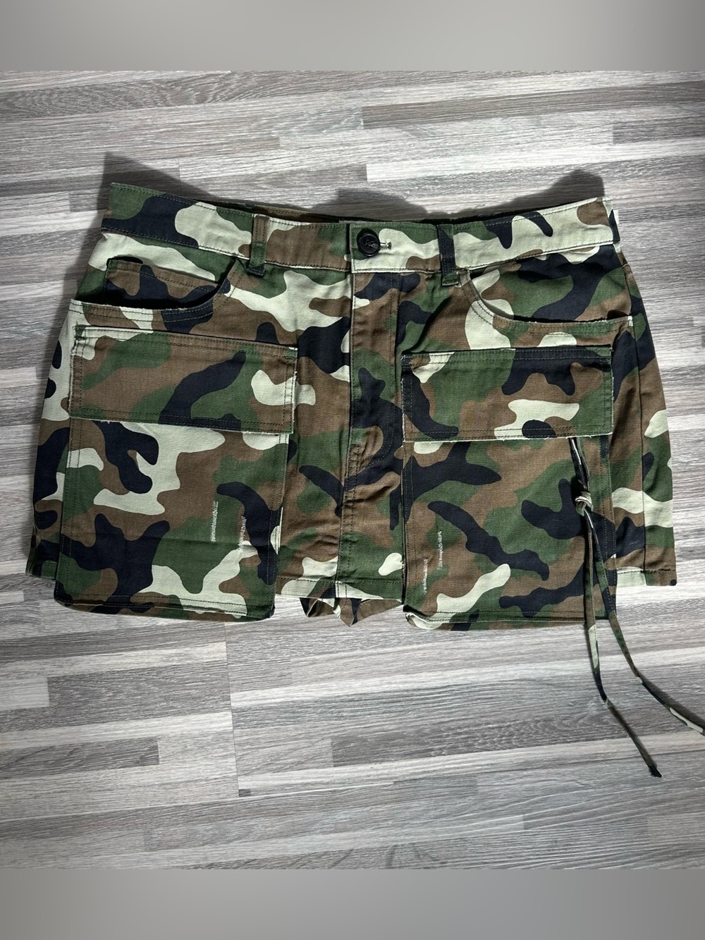 KBB Cargo Mini Skirt by Kahlana Camouflage Mini Skirt NWT Size 8